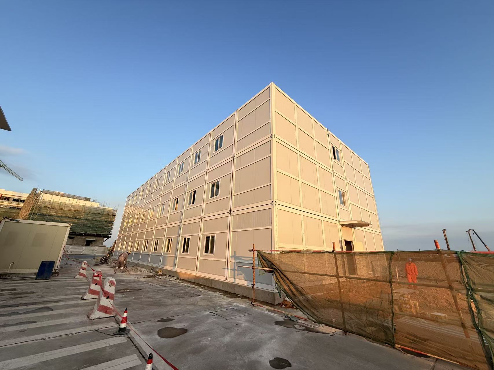 广东陆丰核电项目临时办公区现场施工推进.jpg