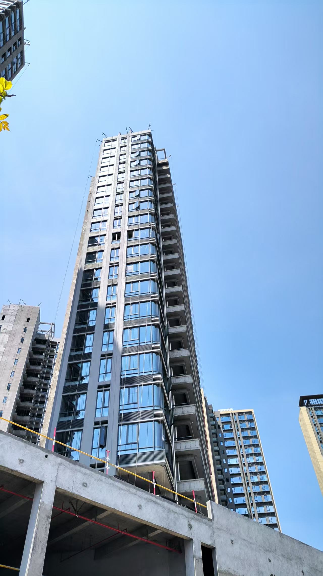 广东汇赢广州南沙横沥镇凤凰二桥东侧门窗工程项目现场外景.jpg